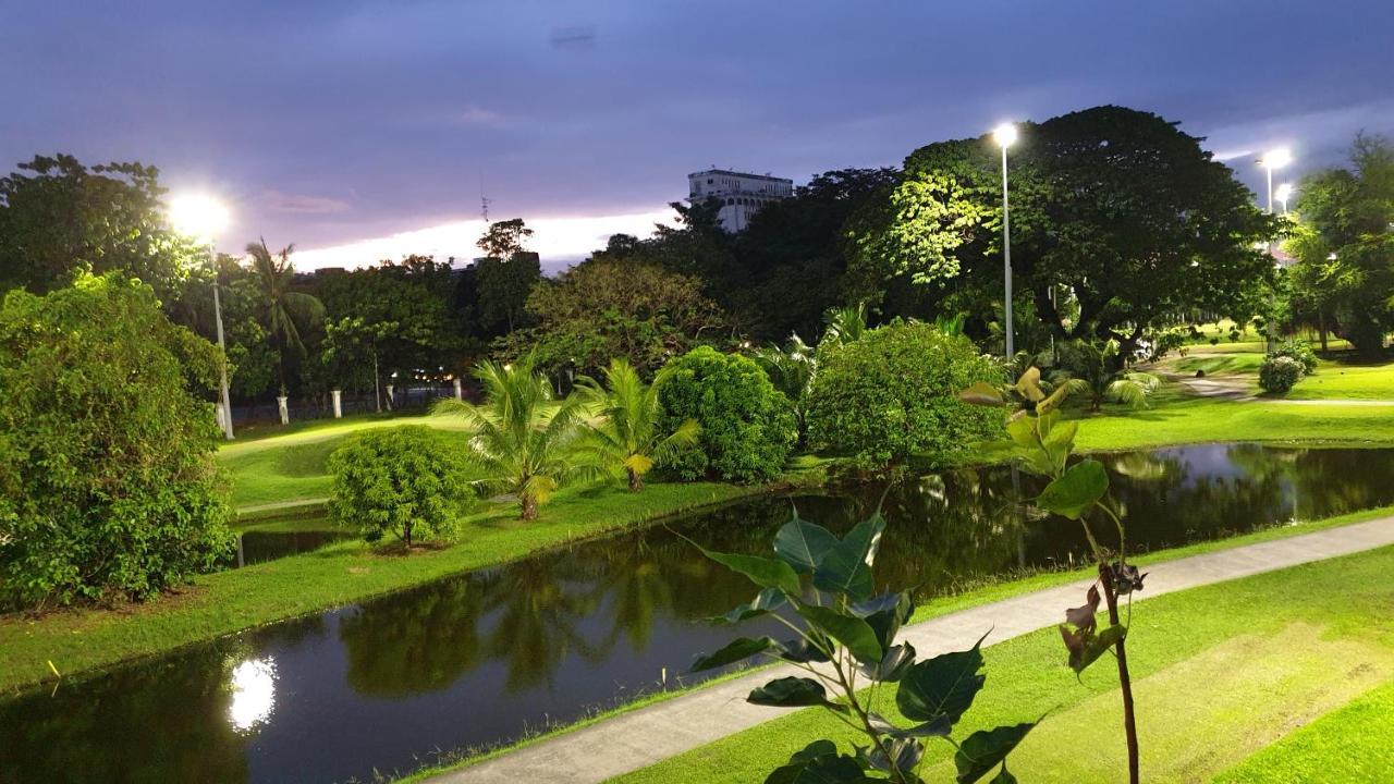 Manila Bay Front Delux Pearl Of The Orient Apartment Exterior photo