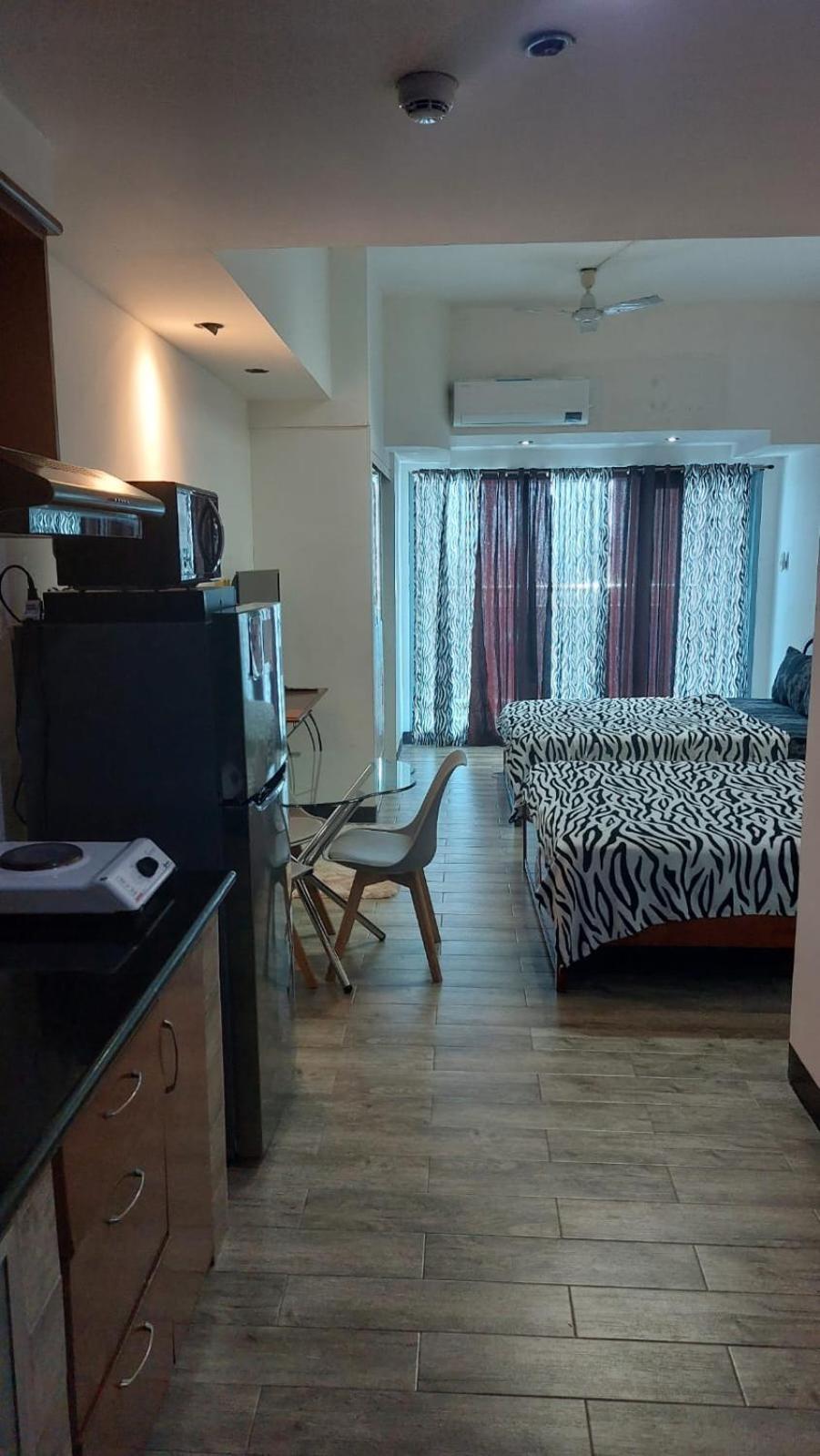 Manila Bay Front Delux Pearl Of The Orient Apartment Exterior photo